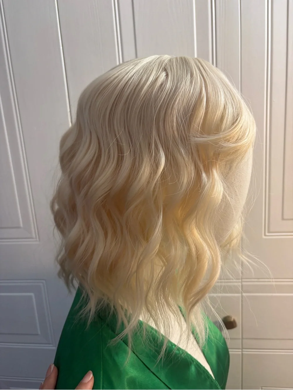 Short Wavy Blonde Synthetic Wig with Bangs for Women Daily Use Or Party Wear
